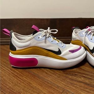 Nike Air max women’s size 6